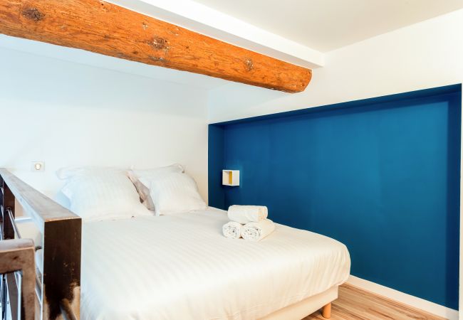 Urban Dom Vaissette - Première Conciergerie - Chambre Lit pour 2 personnes en mezzanine