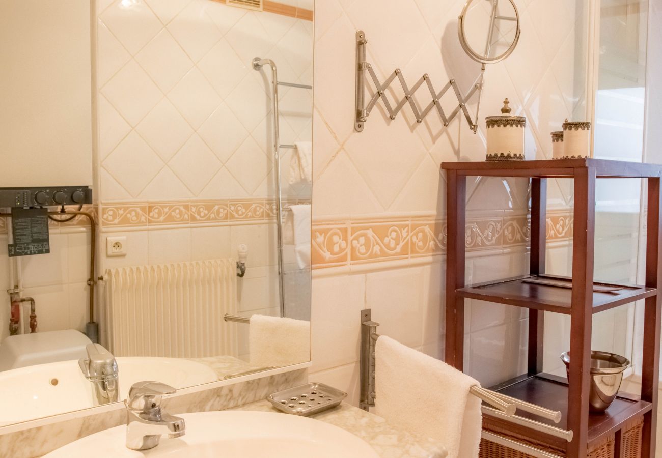 Canourgue - Première Conciergerie - Salle de bain Salle de bain équipée