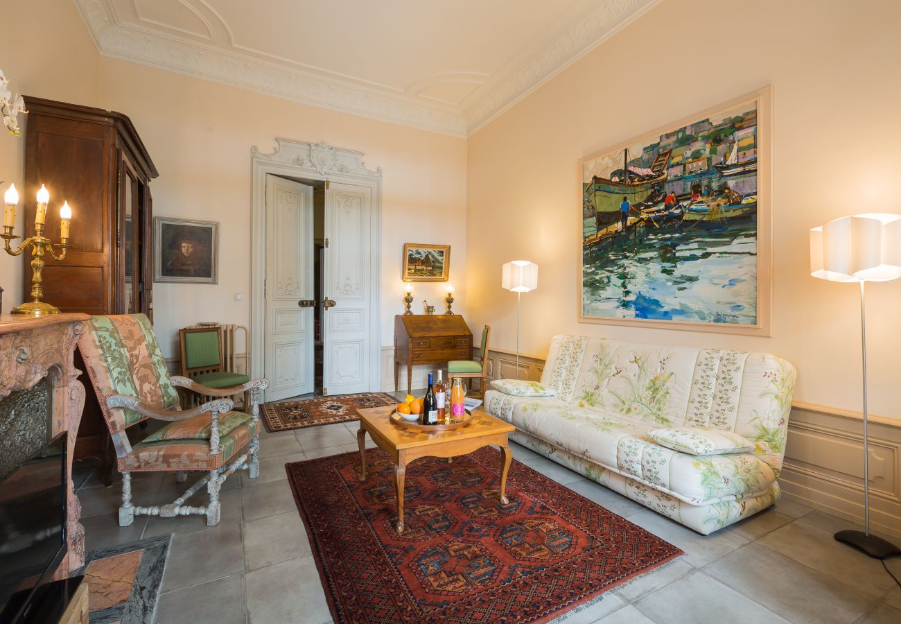 Villa Comédie - Première Conciergerie - Salon Charmant salon traditionnel