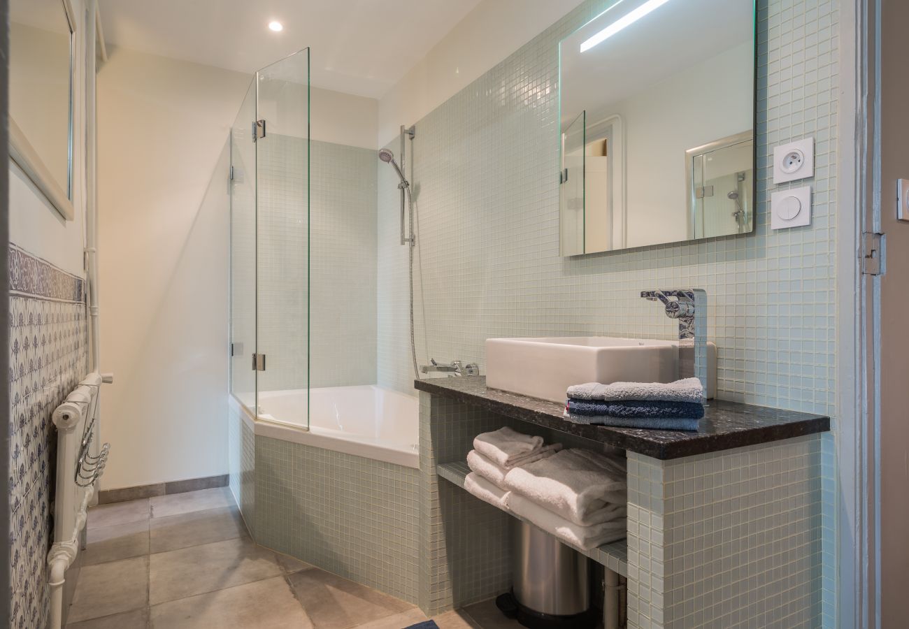 Villa Comédie - Première Conciergerie - Salle de bain Salle de bain équipée