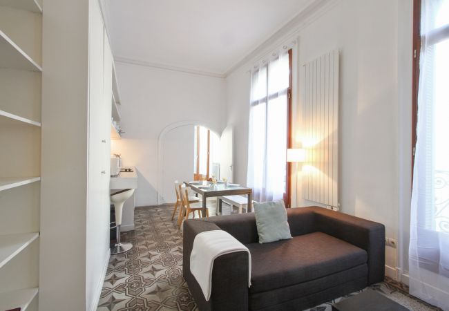 Balcons Opéra Comédie - Première Conciergerie - Salon Salon bien éclairée