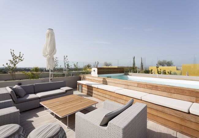 Rooftop Saint Exupery - Première Conciergerie - Piscine Rooftop terrasse pour profiter du beau temps avec mobilier de jardin et piscine