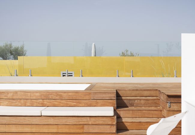 Rooftop Saint Exupery - Première Conciergerie - Piscine Rooftop terrasse pour profiter du beau temps avec mobilier de jardin et piscine