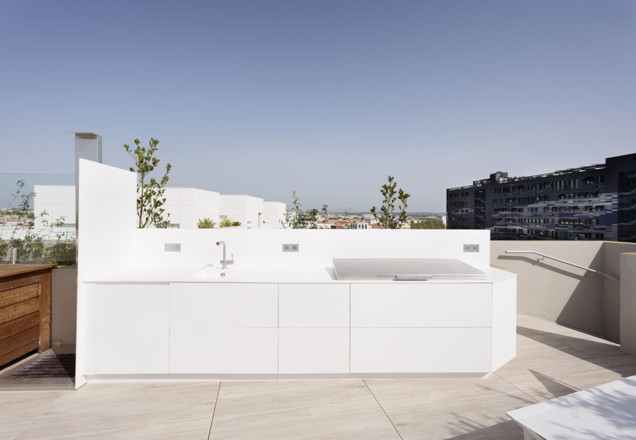 Rooftop Saint Exupery - Première Conciergerie - Terrasse Rooftop terrasse pour profiter du beau temps avec mobilier de jardin et piscine