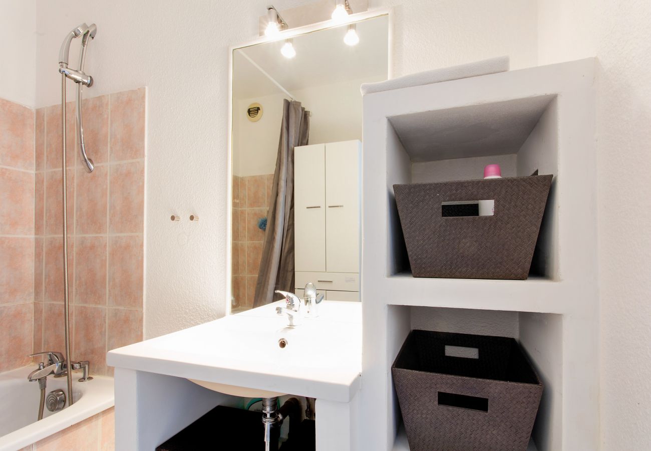 Rooftop Millénaire - Première Conciergerie - Salle de bain Appartement à Montpellier - Rooftop millénaire - Première conciergerie