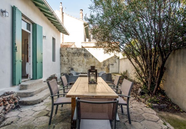 Villa Elizabeth - Première Conciergerie - Terrasse Terrasse avec mobilier de jardin