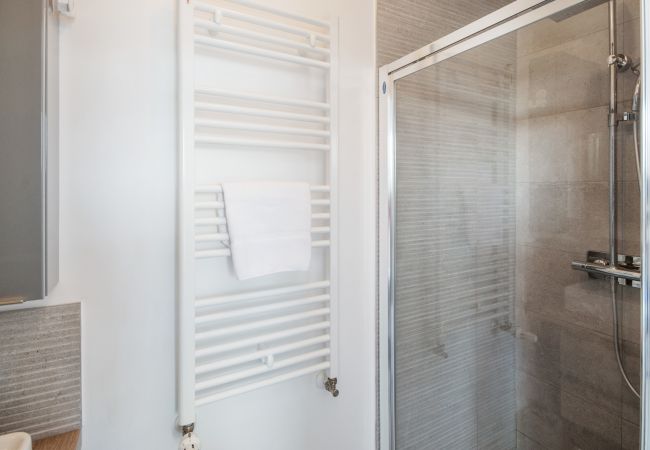 Beau Rivage - Première Conciergerie - Salle de bain Salle de bain équipée, avec un sèche serviette