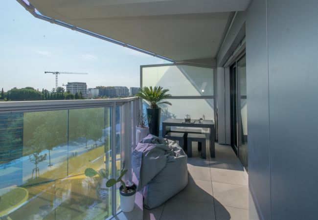 Beau Rivage - Première Conciergerie - Balcon Grand balcon pour profiter de la vue