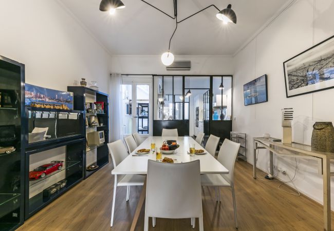 Villa Jeu de Paume - Première Conciergerie - Salle à manger Grande salle à manger avec plusieurs rangements