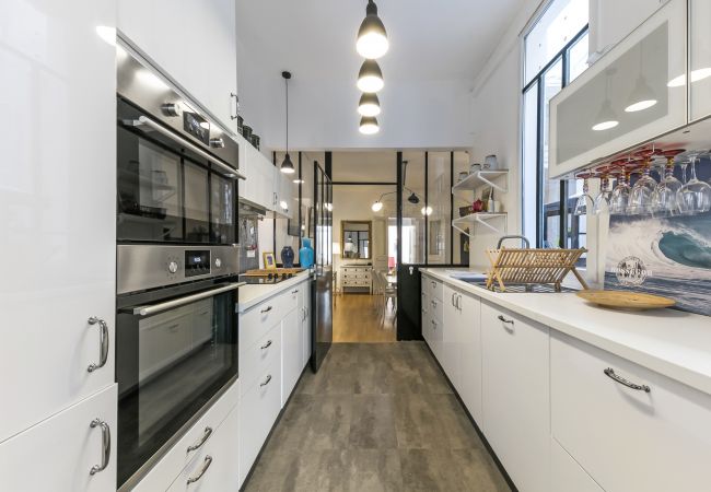 Villa Jeu de Paume - Première Conciergerie - Cuisine Grande cuisine équipée
