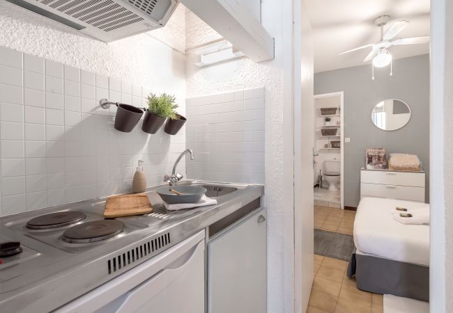 Mélodie - Première Conciergerie - Cuisine Kitchenette