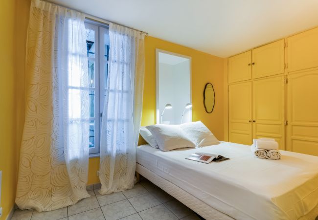 Coulisses Fabre Comédie - Première Conciergerie - Chambre Chambre à coucher pour 2 personnes