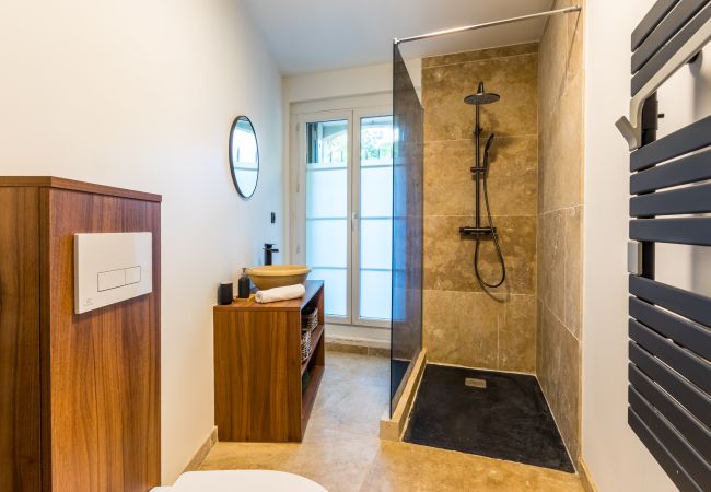 Appartement à Montpellier - Atelier Ecusson - Première conciergerie Appartement à Montpellier - Atelier Ecusson - Première conciergerie